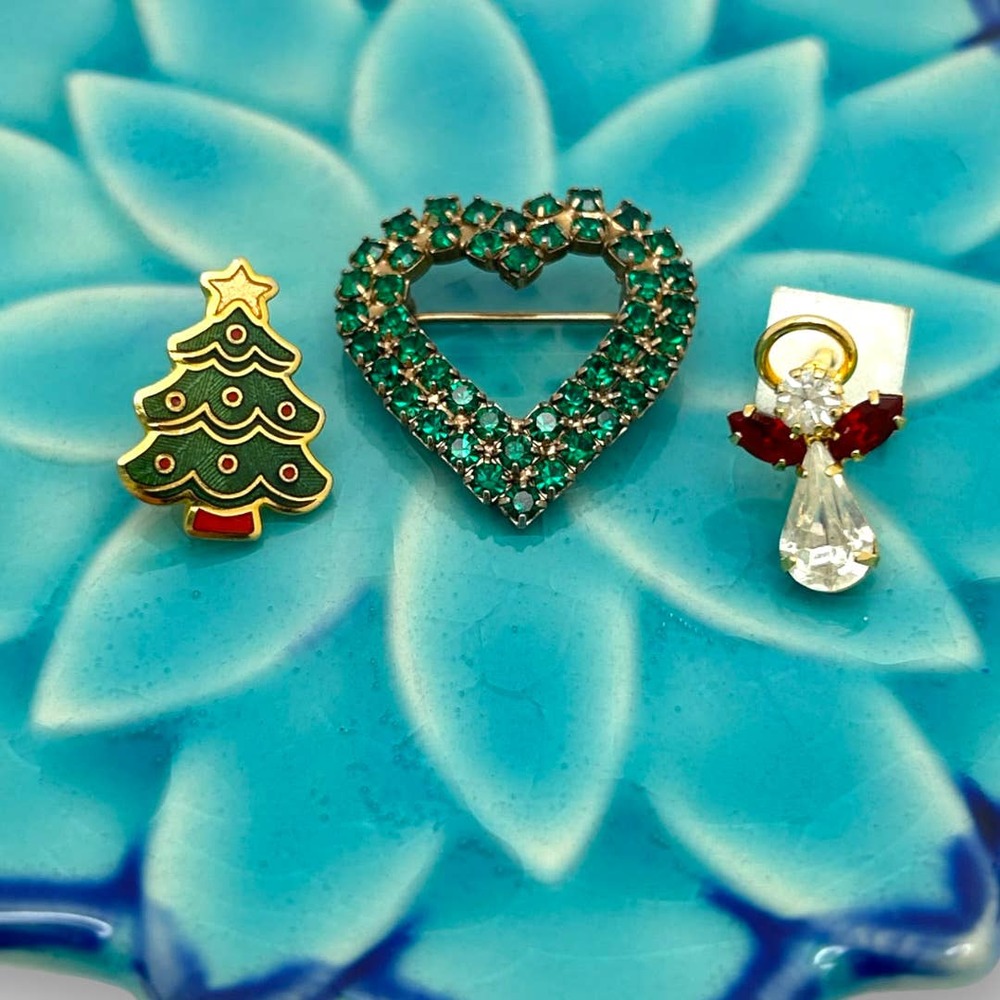 Vintage Christmas Holiday Pins | LOT OF 3 | Angel Wreath Tree Hallmark